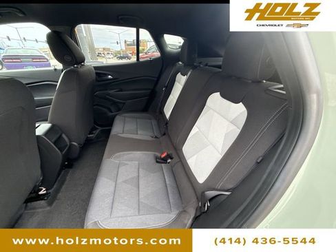 Certified 2024 Chevrolet Trax RS w/ Driver Confidence Package FWD image 21