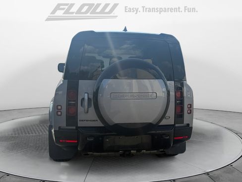 Used 2024 Land Rover Defender 130 X-Dynamic SE AWD/4WD image 8