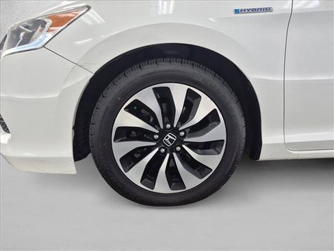 Used 2017 Honda Accord EX-L image 28