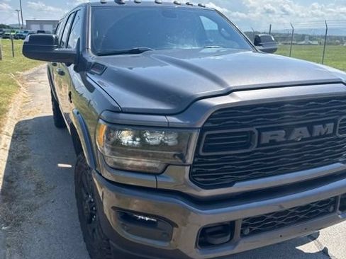 Used 2022 RAM 3500 Limited w/ Night Edition AWD/4WD image 8