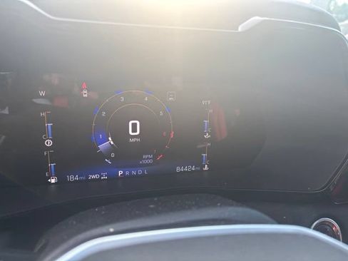 Used 2023 Chevrolet Colorado Z71 AWD/4WD image 3