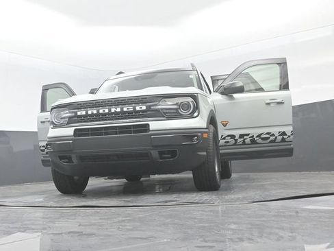Certified 2022 Ford Bronco Sport Badlands w/ Premium Package AWD/4WD image 32