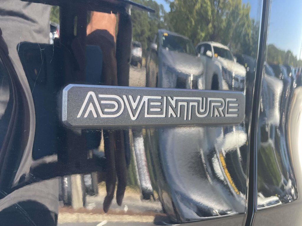 Used 2024 Toyota RAV4 Adventure AWD/4WD image 9