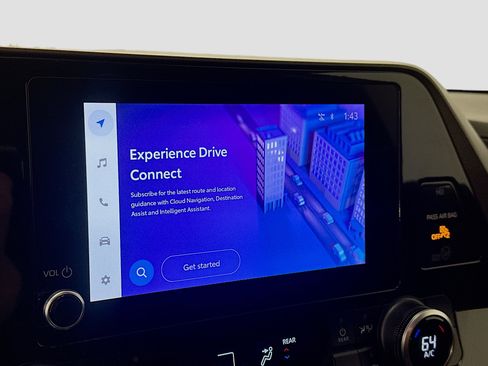 Used 2024 Toyota Highlander LE image 22