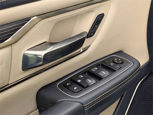 Used 2021 RAM 1500 Limited image 11