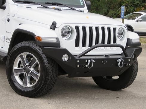 Used 2021 Jeep Wrangler Unlimited Sahara image 10