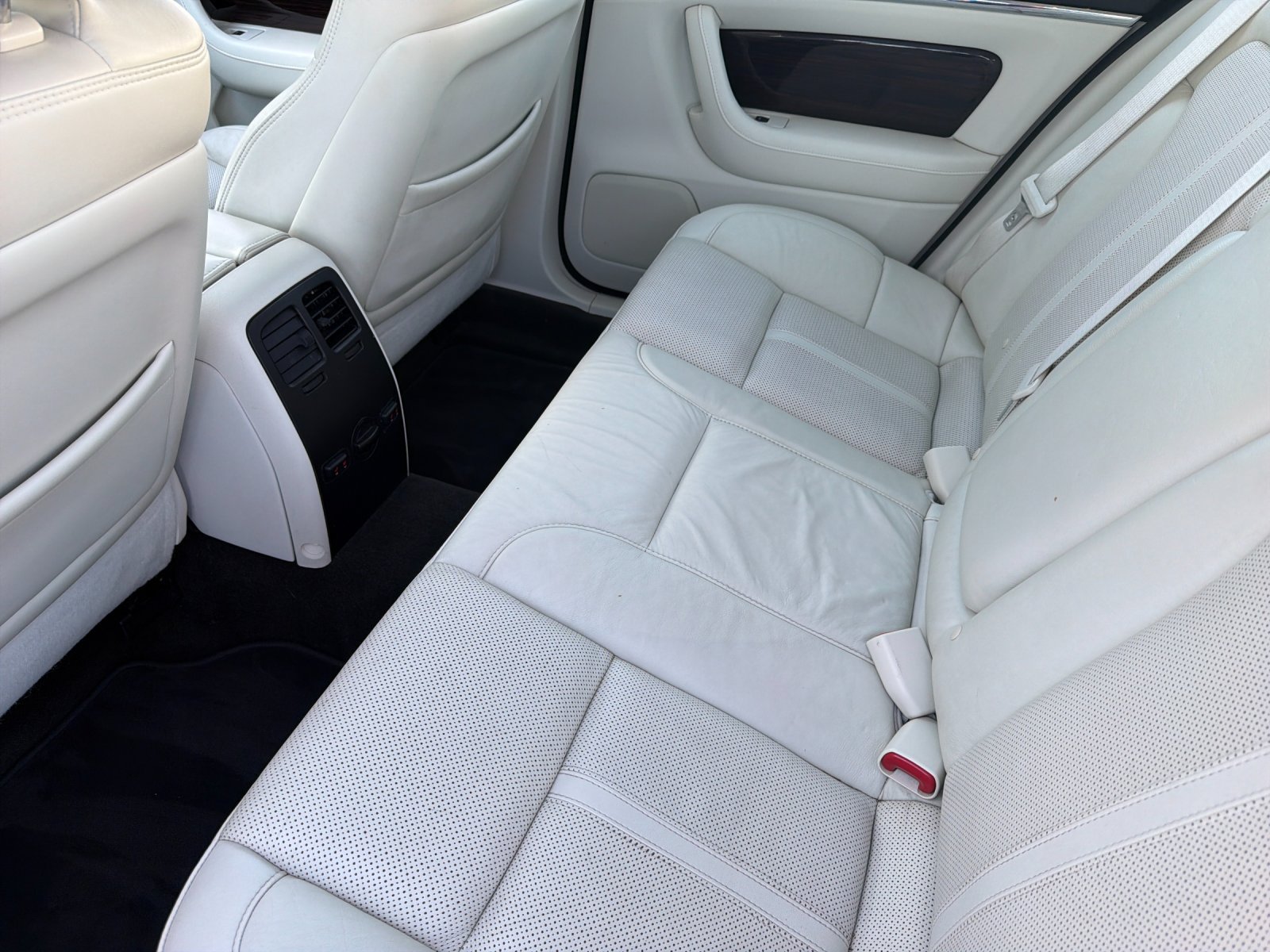 Used 2011 Lincoln MKS w/ 102A Rapid Spec Order Code FWD image 11