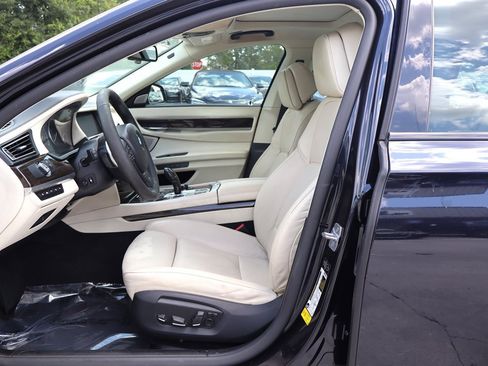 Used 2013 BMW 750Li RWD image 15