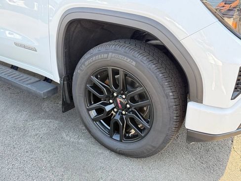 Used 2022 GMC Sierra 1500 Elevation AWD/4WD image 28