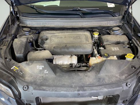 Used 2020 Jeep Cherokee Limited FWD image 10