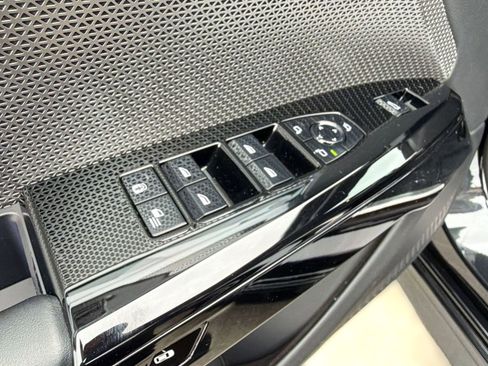 Certified 2023 BMW 740i w/ Parking Assistance Package RWD image 19