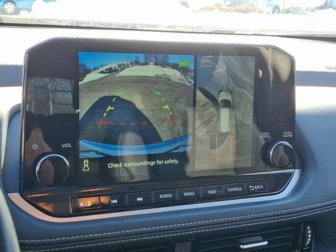 Certified 2023 Nissan Rogue Platinum image 19