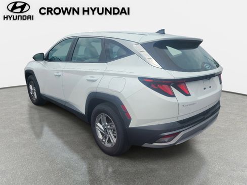 Used 2025 Hyundai Tucson SE FWD image 6