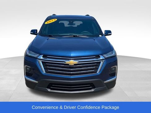 Certified 2023 Chevrolet Traverse LT FWD image 2