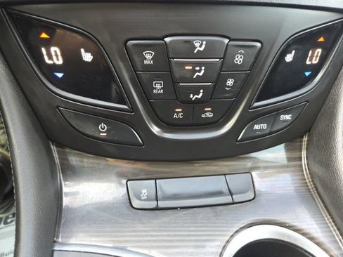 Used 2020 Buick Envision Essence FWD image 46