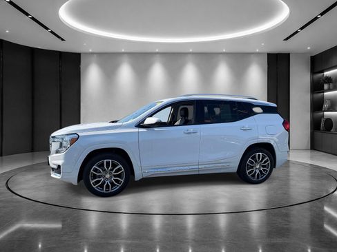 Certified 2024 GMC Terrain Denali w/ Denali Premium Package AWD/4WD image 3