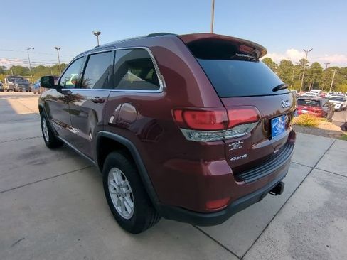 Used 2020 Jeep Grand Cherokee Laredo AWD/4WD image 5