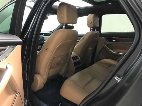 Used 2023 Jaguar F-PACE S AWD/4WD image 11