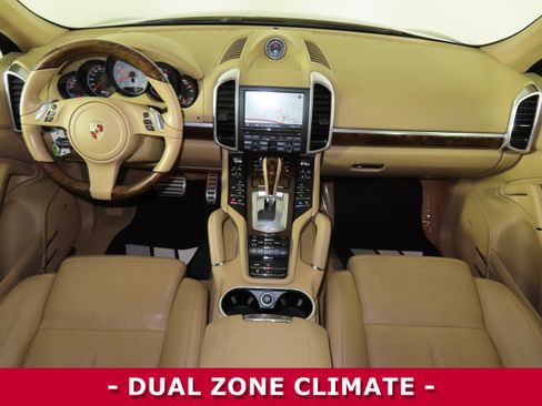 Used 2012 Porsche Cayenne S image 11