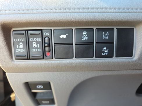 Used 2018 Honda Odyssey EX-L image 27