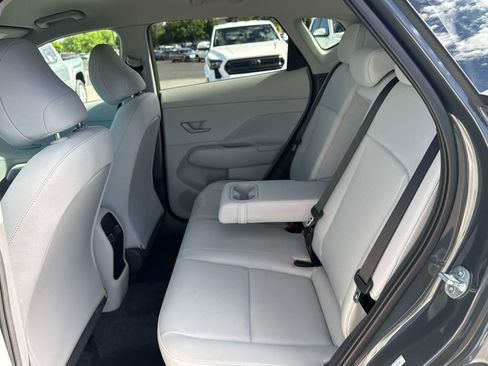 Used 2025 Hyundai Kona SEL AWD/4WD image 13
