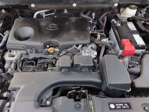 Used 2024 Toyota RAV4 LE image 27