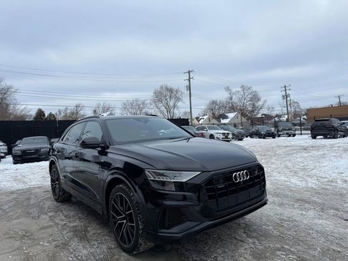 Used 2021 Audi Q8 Premium Plus w/ Premium Plus Package image 3