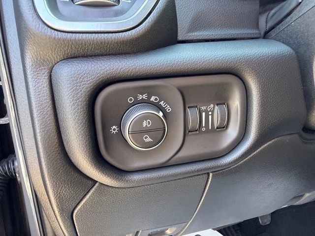 New 2026 RAM 2500 Laramie AWD/4WD image 30