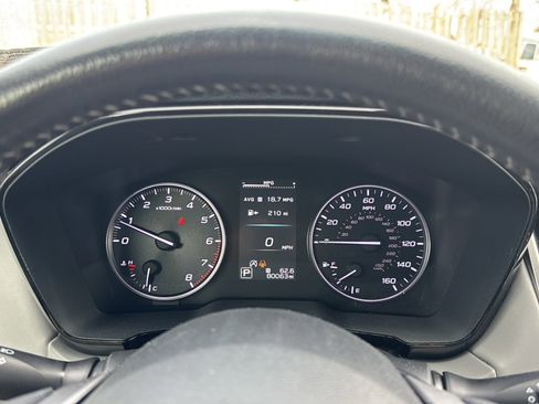 Used 2021 Subaru Outback Premium image 27