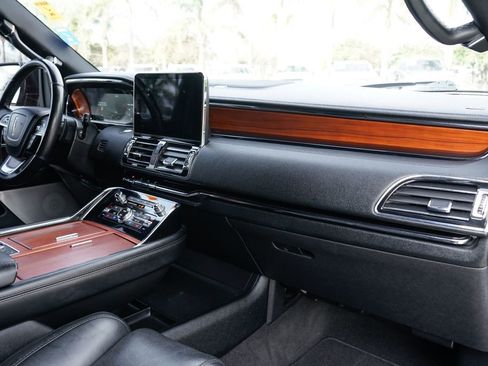 Used 2020 Lincoln Navigator Reserve w/ Equipment Group 208A Reserve image 45