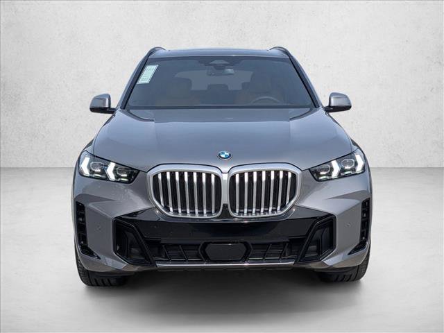 Used 2026 BMW X5 xDrive40i w/ M Sport Package AWD/4WD image 5