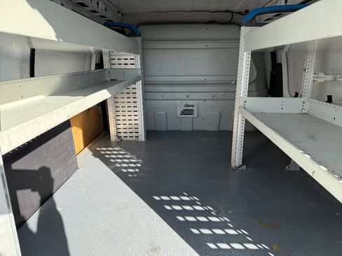 Used 2016 Ford Transit Connect XL image 14