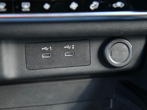 Used 2024 Nissan Rogue SV image 23