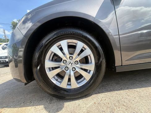 Used 2016 Honda Odyssey SE image 25