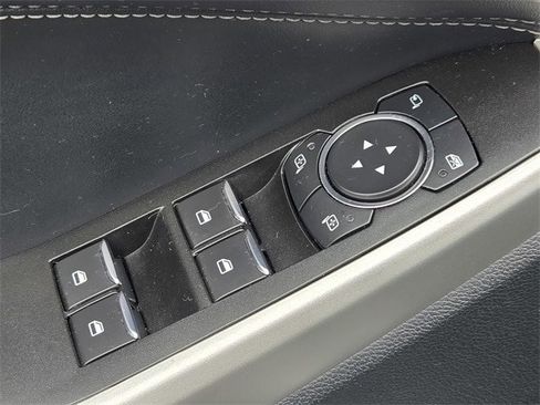 Certified 2020 Ford Explorer Limited w/ Class III Trailer Tow Package image 13