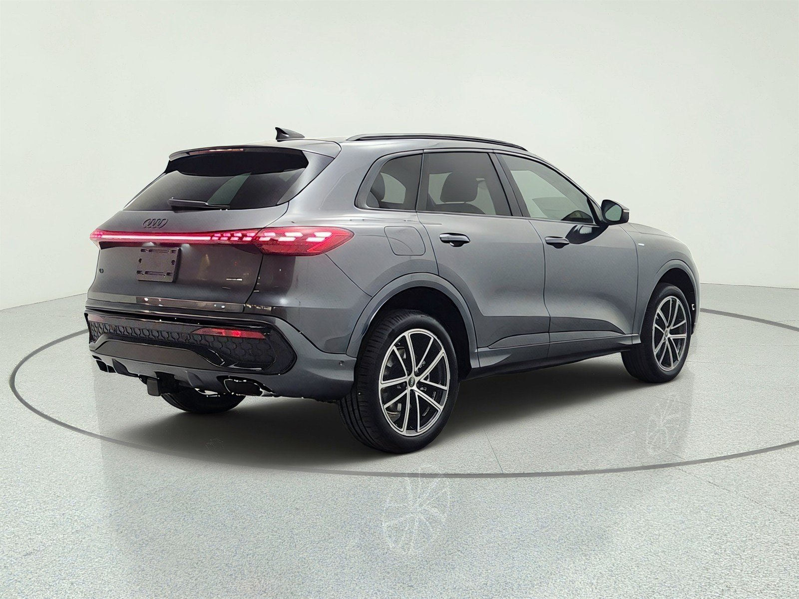 New 2026 Audi Q5 Premium Plus AWD/4WD image 5