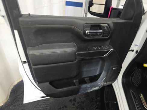 Used 2020 GMC Sierra 1500 AT4 w/ AT4 Premium Package AWD/4WD image 9