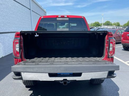 Used 2018 GMC Sierra 1500 SLT AWD/4WD image 9