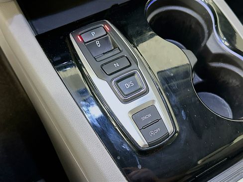 Used 2019 Honda Pilot Touring image 25