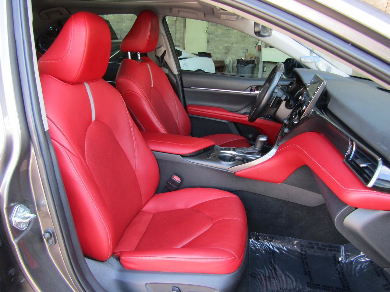 Used 2021 Toyota Camry XSE w/ Navigation Package FWD image 12