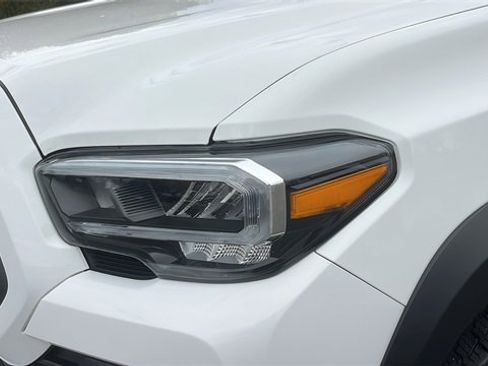 Certified 2021 Toyota Tacoma TRD Off-Road w/ TRD Premium Off Road Package image 7