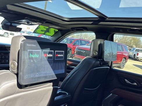 Used 2023 GMC Yukon XL Denali Ultimate w/ LPO, Floor Liner Package image 20