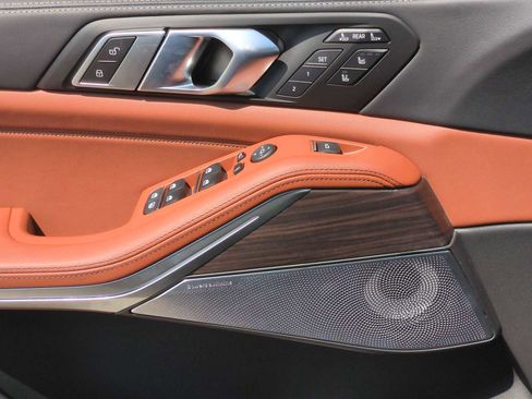 New 2026 BMW X7 M60i image 39