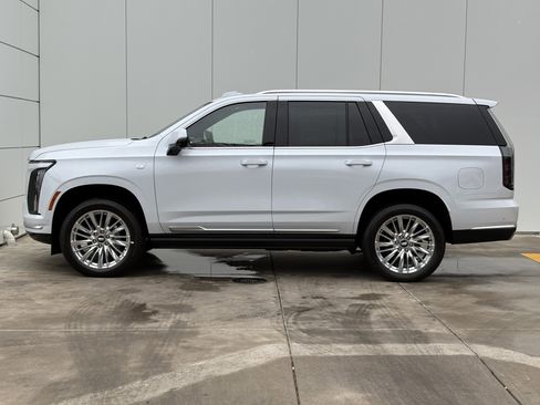 New 2026 Cadillac Escalade Luxury w/ Touring Package image 4