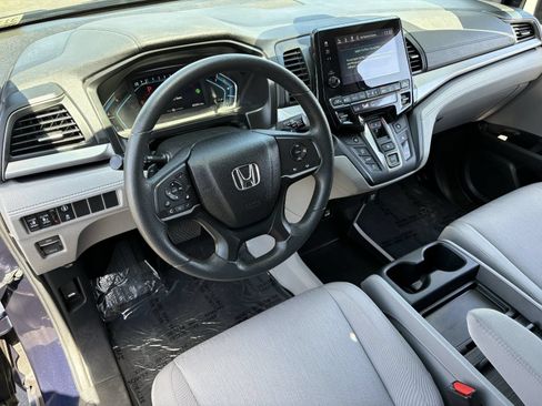 Certified 2024 Honda Odyssey EX image 22