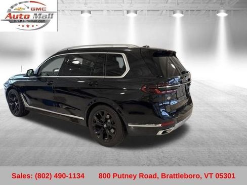 Used 2024 BMW X7 xDrive40i w/ Climate Comfort Package image 3