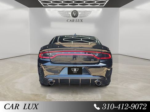 Used 2017 Dodge Charger R/T Scat Pack w/ Technology Group RWD image 4