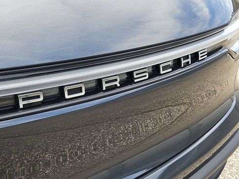 Certified 2026 Porsche Macan AWD/4WD image 12