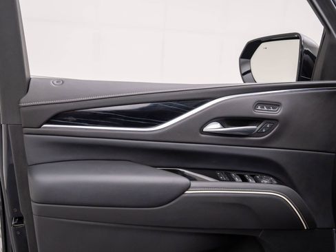 Used 2024 Cadillac Escalade Sport w/ LPO, ONYX Package image 15