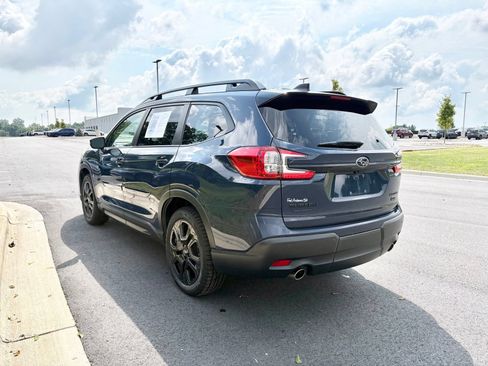 Used 2023 Subaru Ascent Onyx Edition AWD/4WD image 6